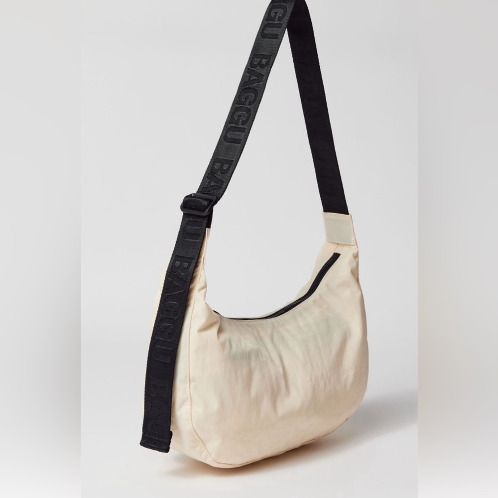 BAGGU Medium Nylon Crescent Bag | Ivory